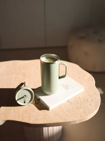 Cold Cup reutilizável, a tendência moderna e sustentável de dizer não às embalagens de plástico e descartáveis. Para uma hidratação com estilo e sustentável.