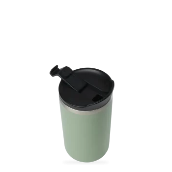 Travel mug vede tília, em inox, para manter quentes ou frias as sua bebidas preferidas. Opte por estilos de vida sustentáveis.